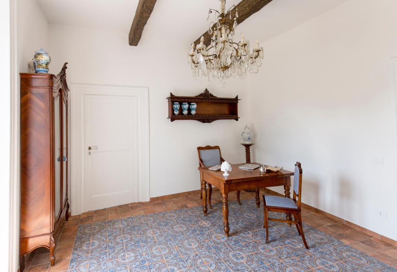 Palazzo Cacace Relais Hotel Meta Kültér fotó